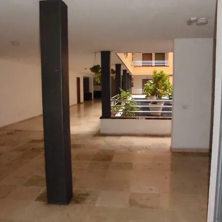Apartment студия на пляже мартианес *
